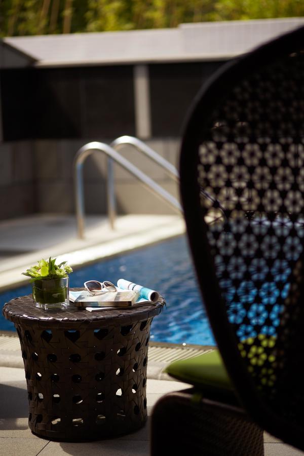 Dorsett Kwun Tong, Hong Kong Hotel Buitenkant foto