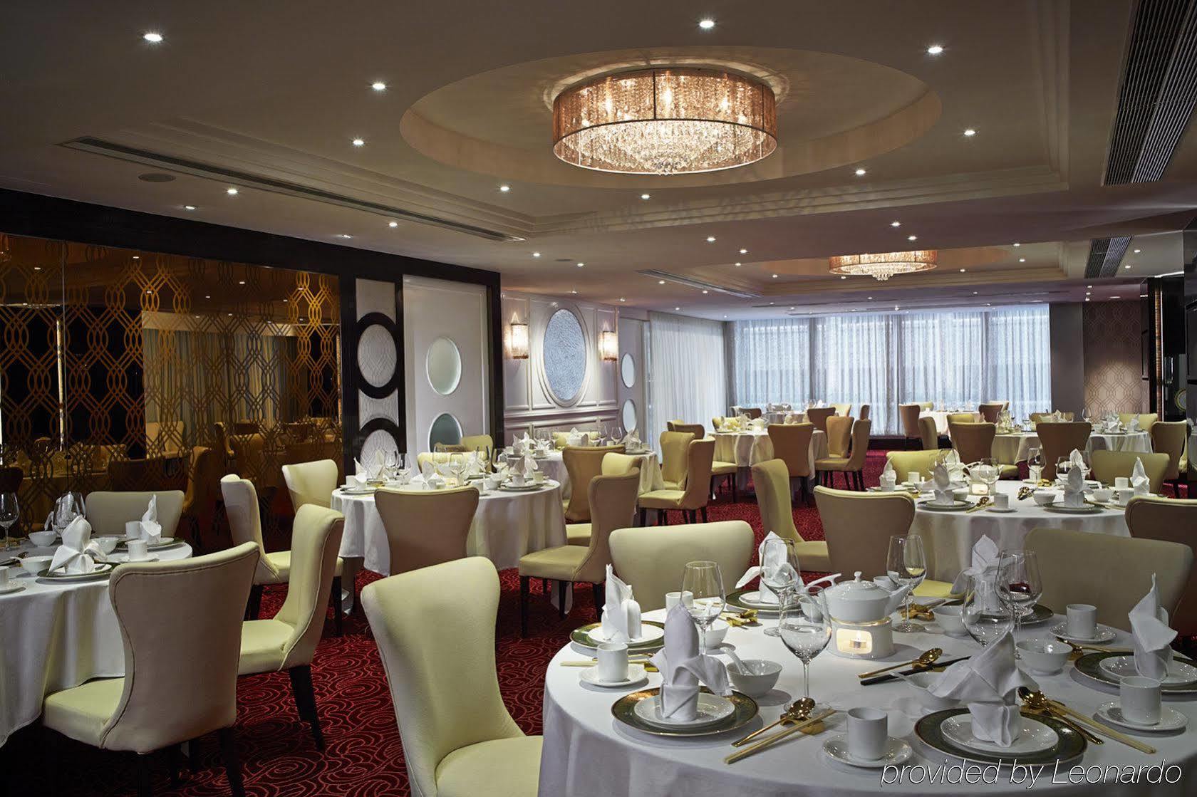 Dorsett Kwun Tong, Hong Kong Hotel Buitenkant foto